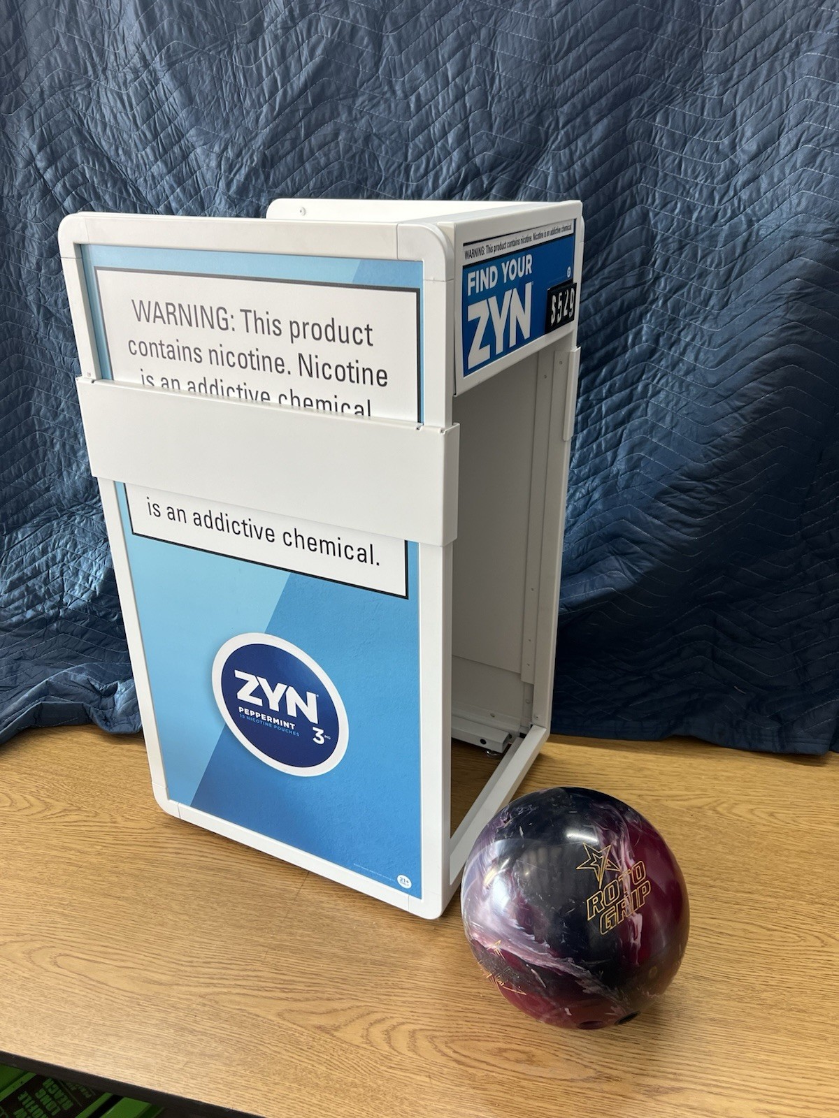 Zyn X Floor And Counter Display Stand Missing Pieces