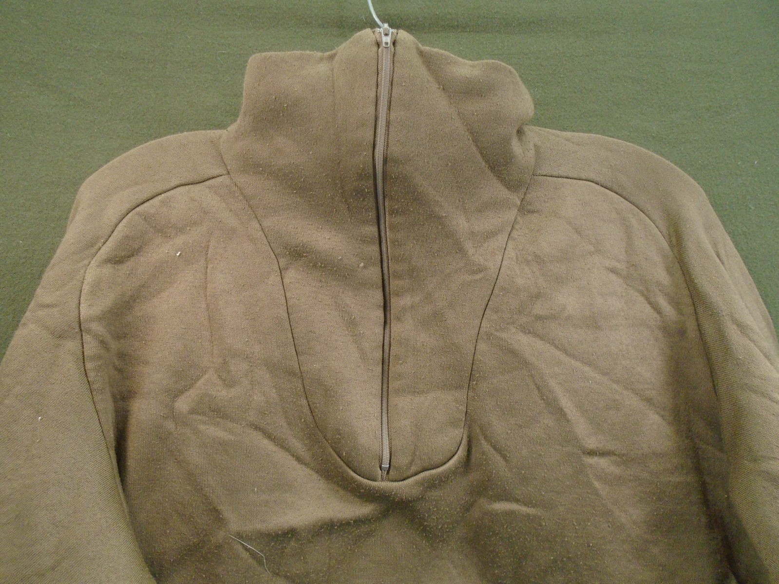 US Military Polypropylene Cold Weather Undershirt Polypro Size Medium 1997 295-C
