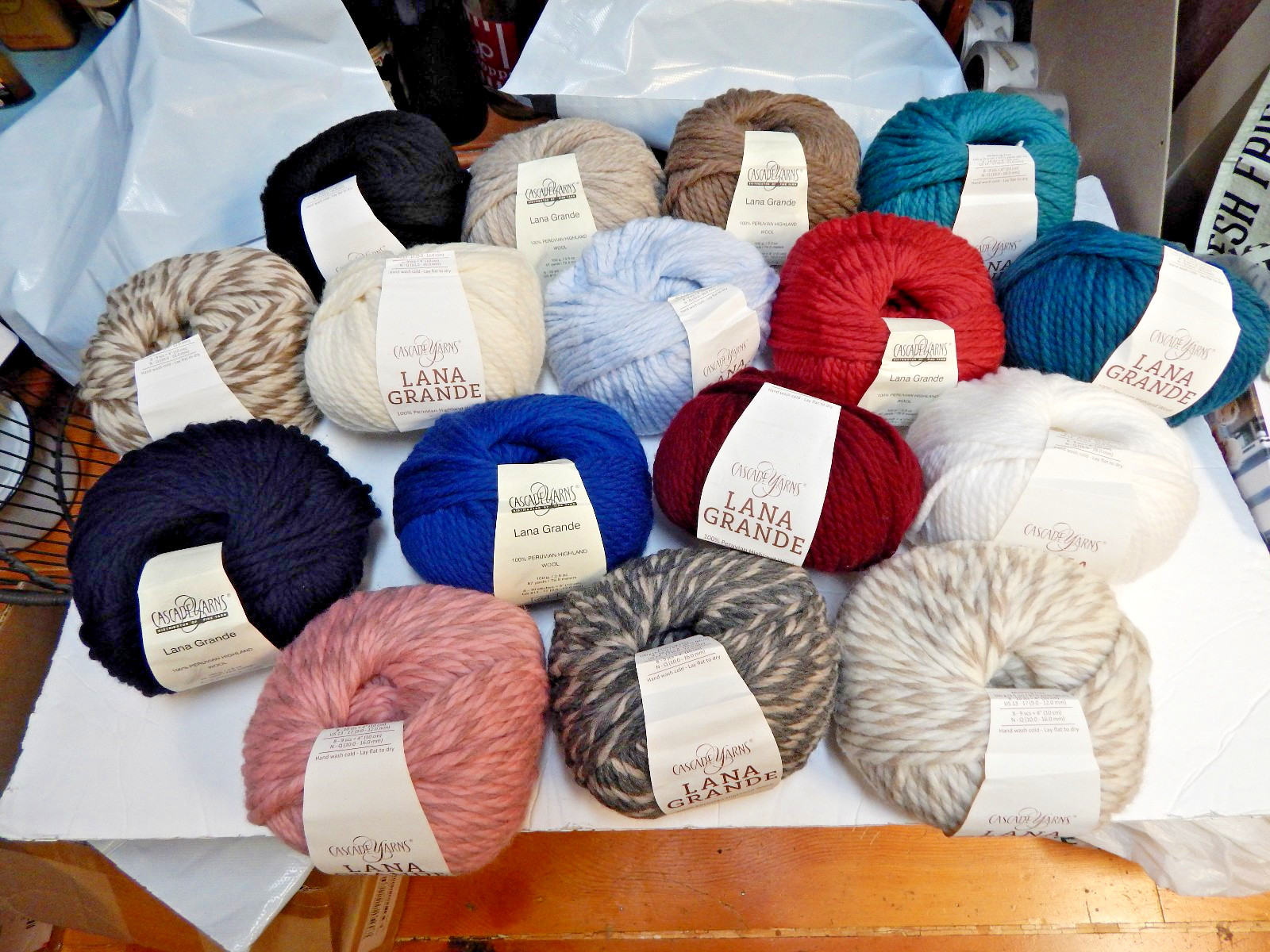 Cascade Lana Grande Chunky yarn  100% WOOL 16 Colors