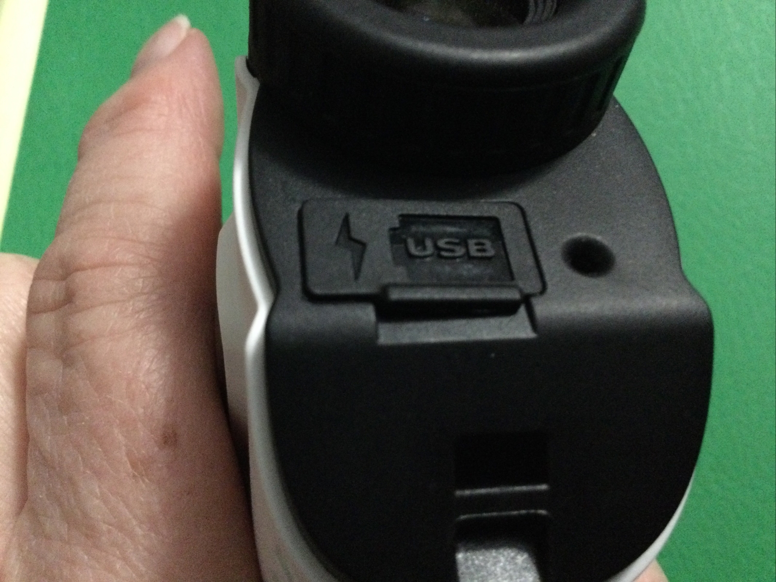 GOLF RF C004 Range Finder Magnetic Hold White
