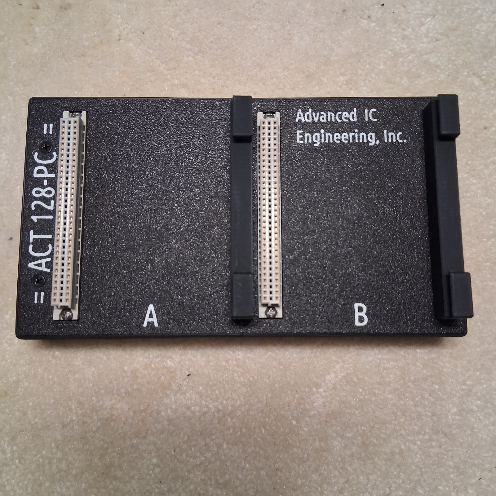ADVICE Universal Cable Tester with USB Cable and two Adapter Boards.