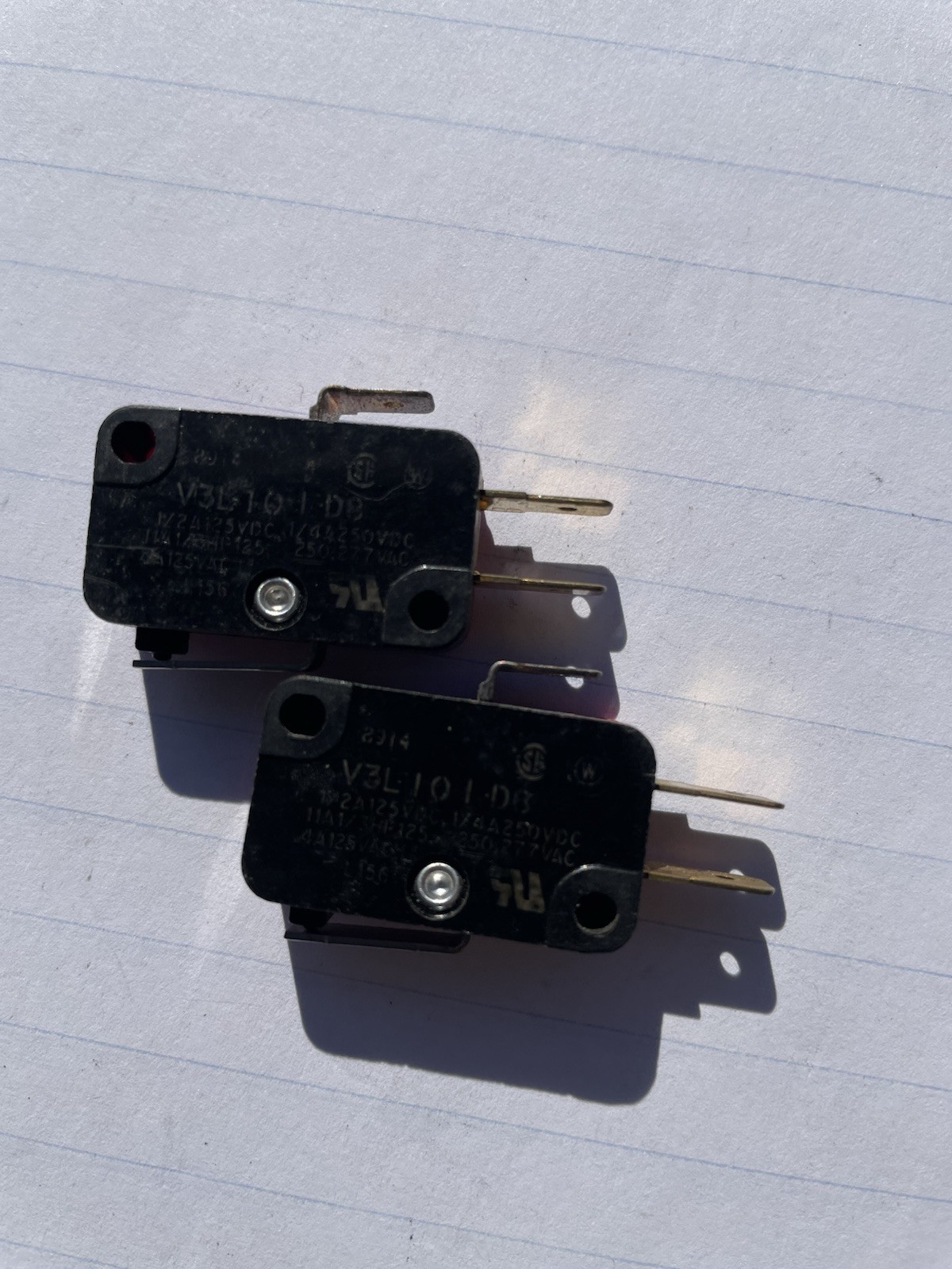 V3L101-08 Microswitch