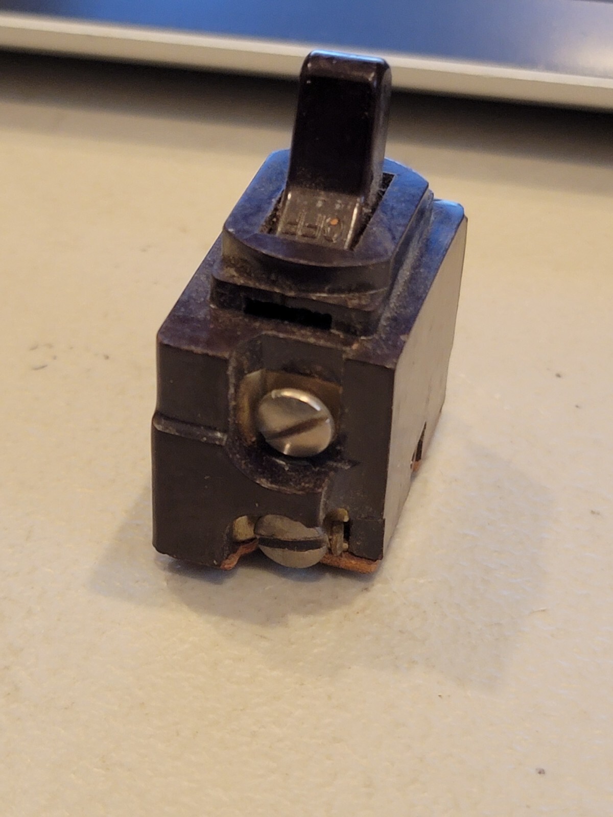 BROWN 2-Pole Toggle SWITCH P&S Brand NOS As shown
