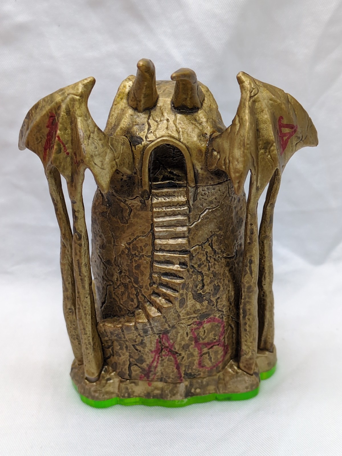 Skylanders Spyros Adventure Dragon's Peak Figure