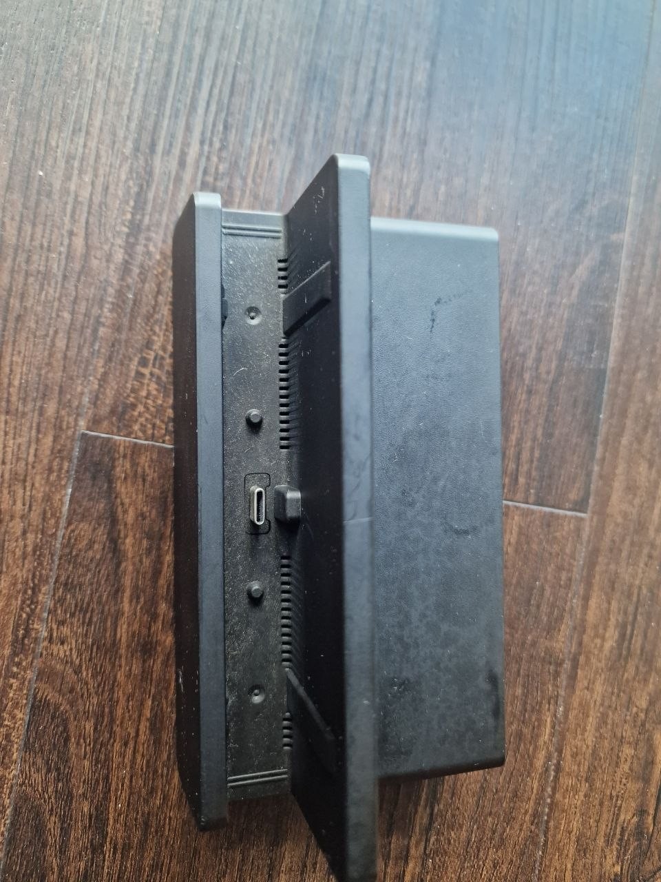 INSIGNIA Nintendo Switch Travel Dock Kit NS-GNSTD19 No Power Cord