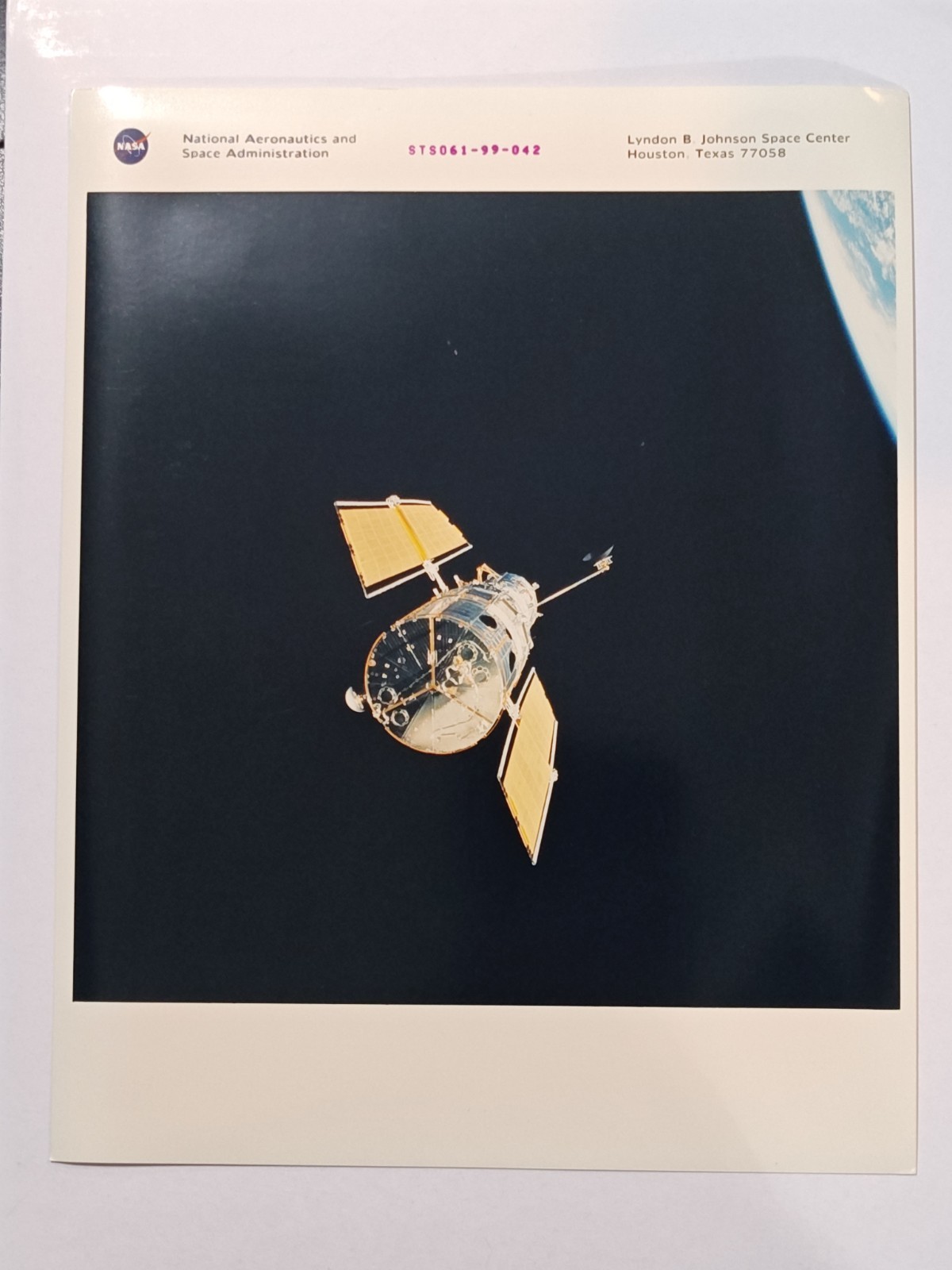 (Rare)1993 Original Nasa Photo Of STS-61 Onboard Scene (HST) 8x10 Kodak
