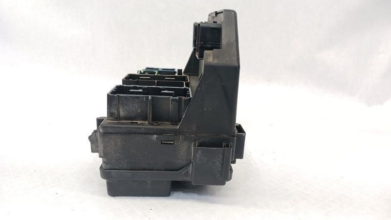 2011 Dodge Ram 1500 TIPM Integrated Power Control Module w/Fuse Box OEM