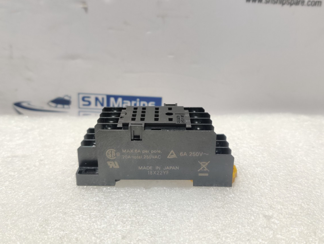 OMRON PYFZ-14 Surface Mount High-Center Socket 20a Total 250VAC 2PCs In Lot