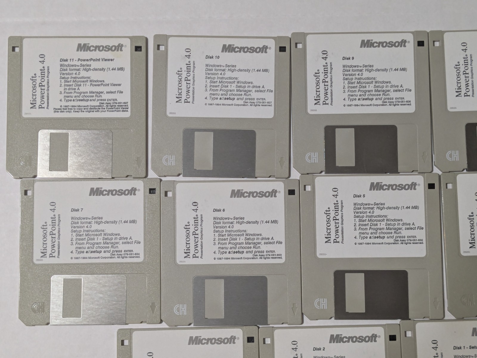 Microsoft PowerPoint 4.0 Floppy Disks Vintage Software PC / Used / 11 discs