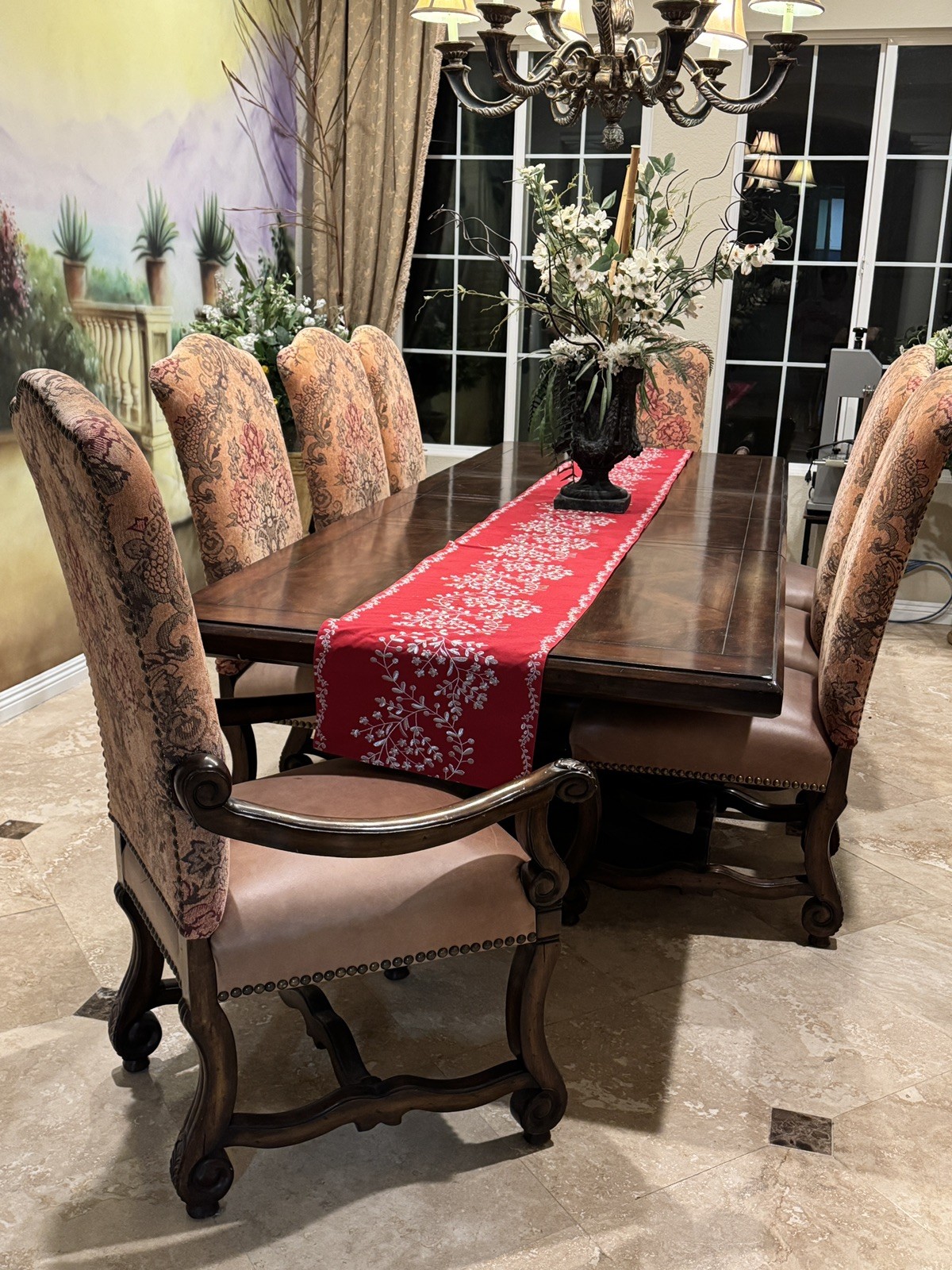 Dining Table set All Solid Wood. Table Extendable With 8 Chairs