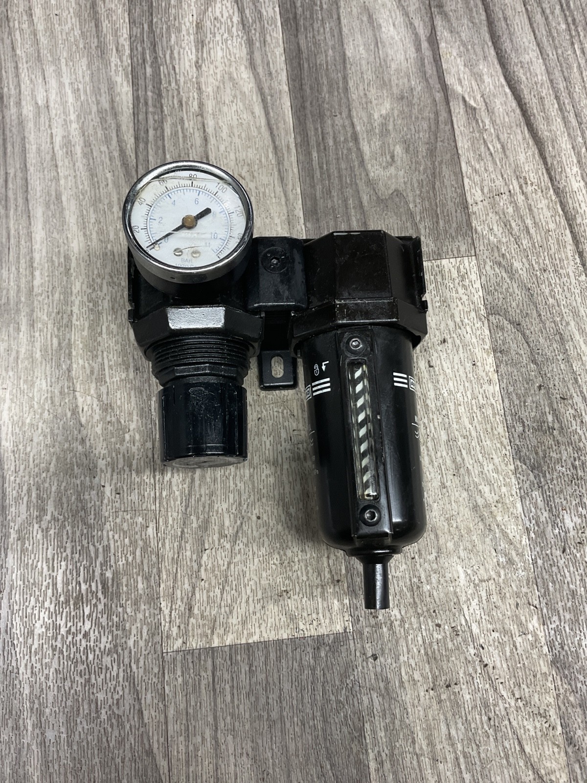 ARO Pneumatic Line Filter / Regulator, Max 200 psi, #4012D15PR5