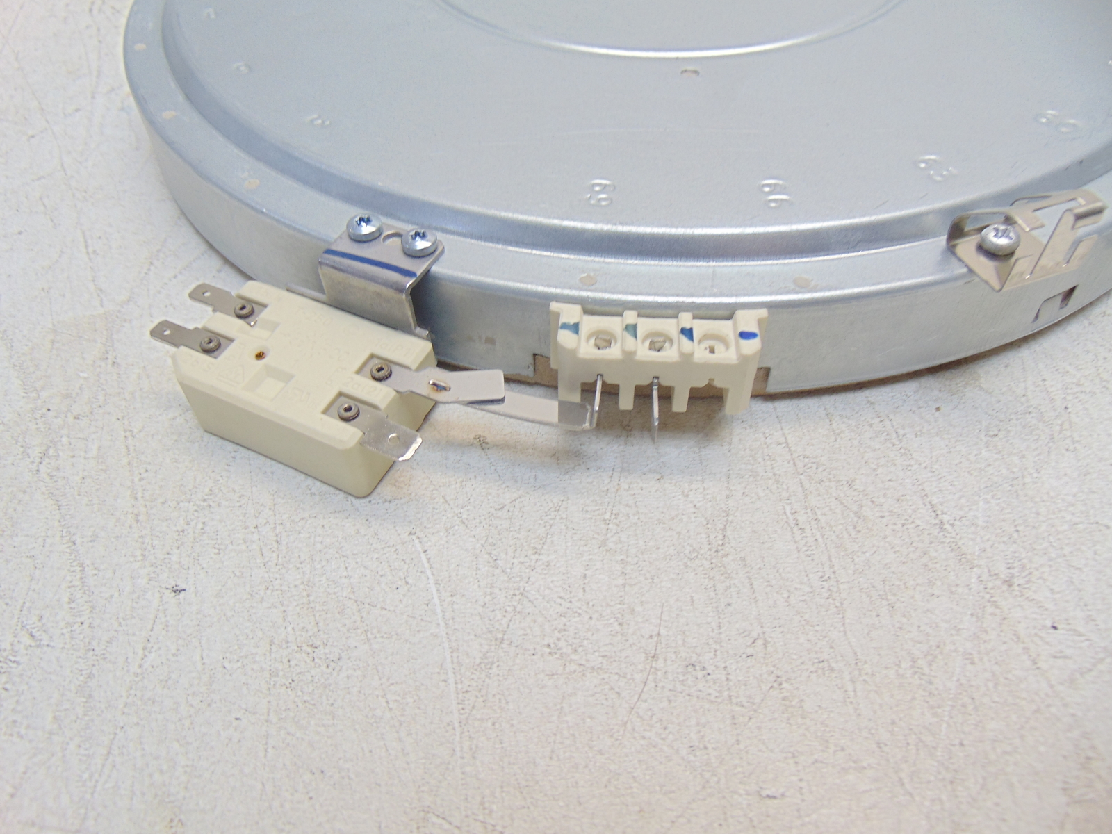 Midea Stove MES30S2AST Front Left Burner Element