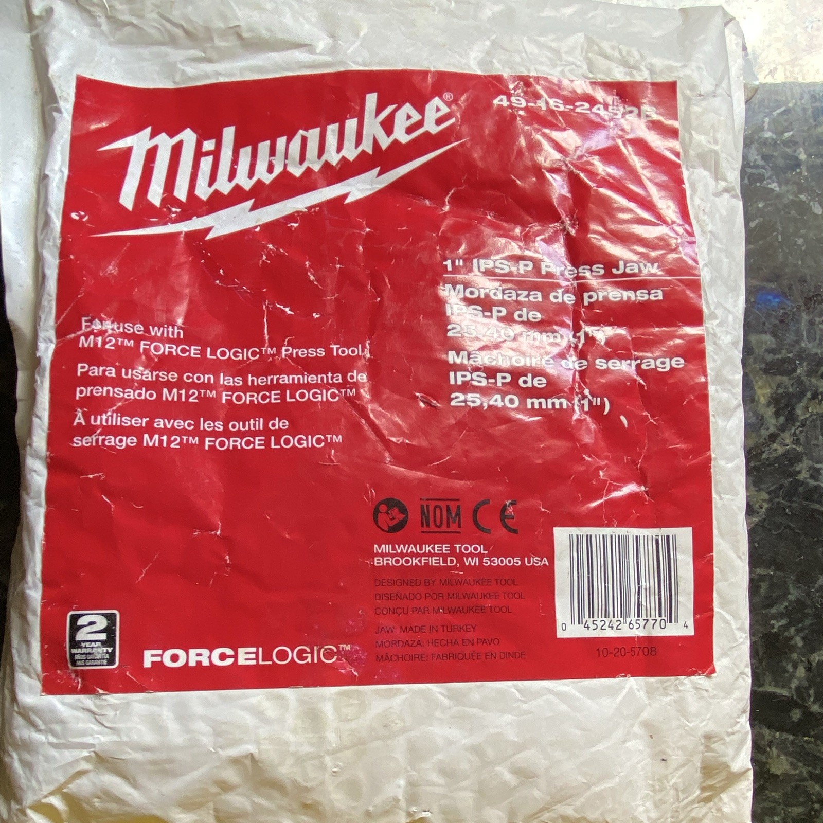 Milwaukee 49-16-2452P 1in IPS-P Press Jaw for FORCE LOGIC Press Tools