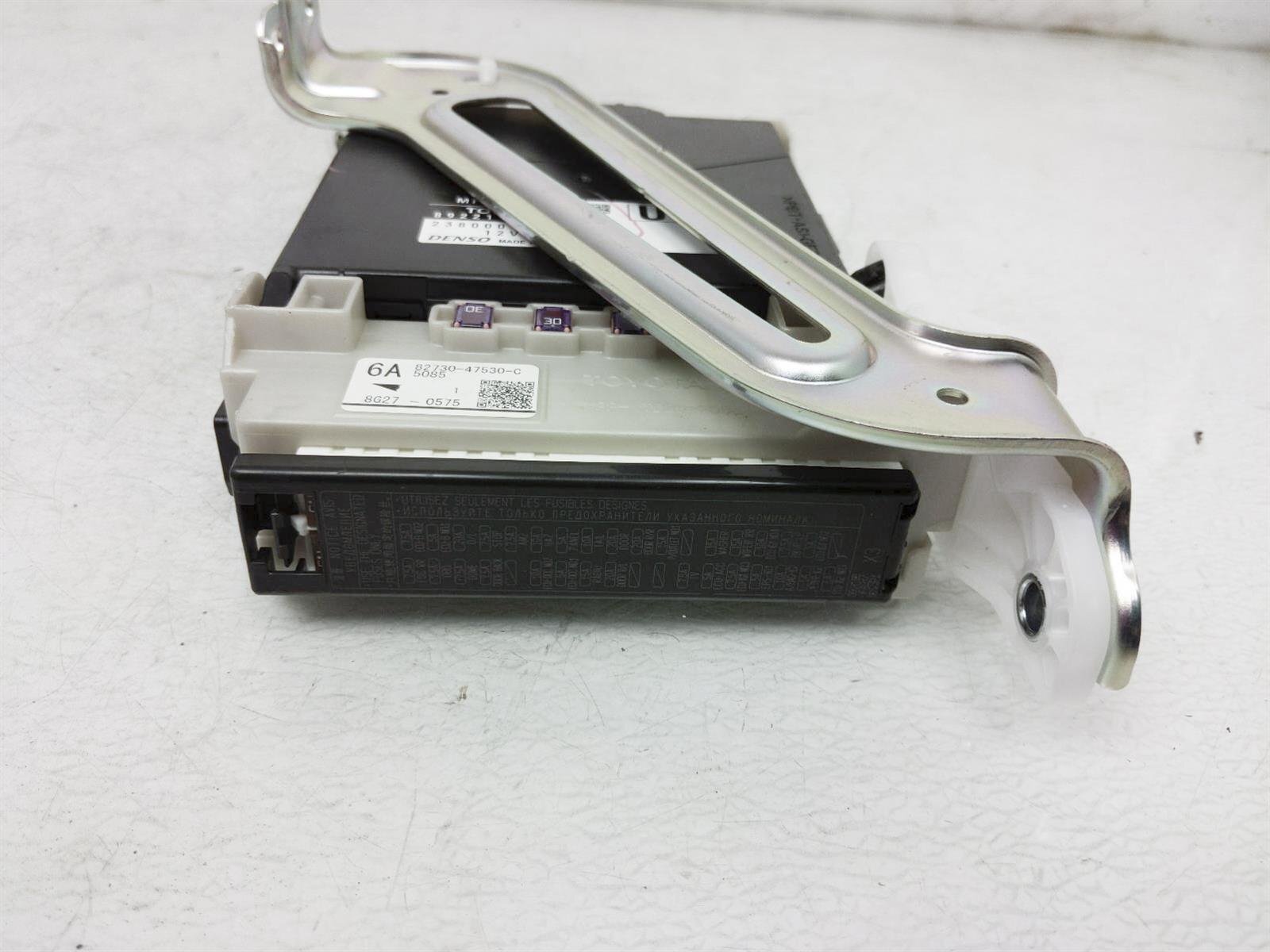 2018-2020 Toyota Prius Prime Multi Plex Network Computer Module Unit 89220-4Em50
