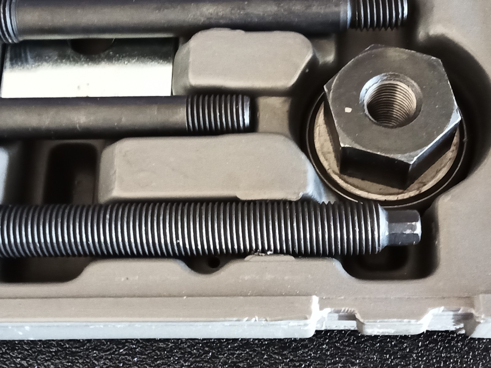 Blue Point Long Reach Balancer Puller/Installer YA188LR