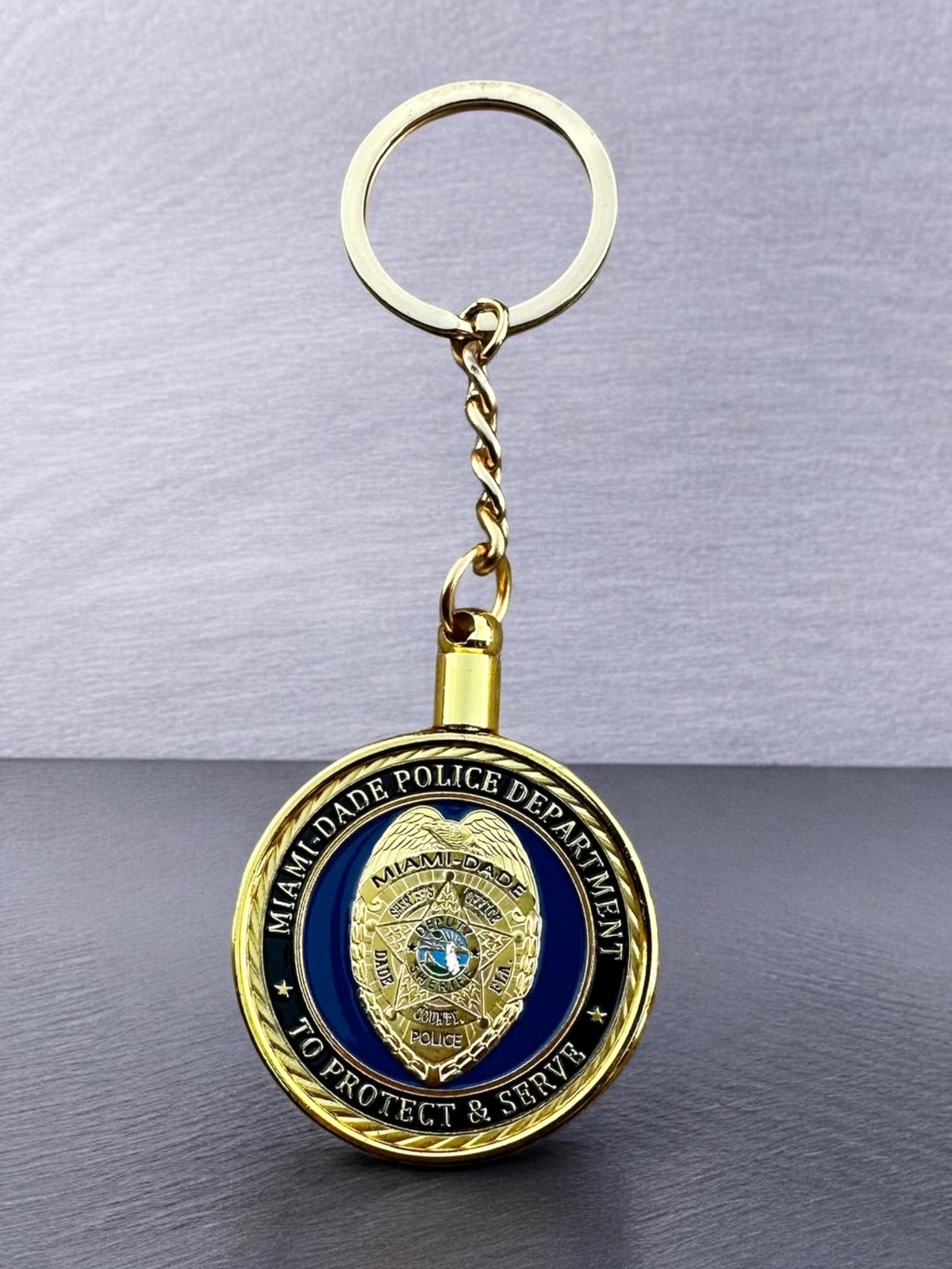 MIAMI-DADE Police Dept. Challenge Coin Keychain ·IN STOCK· ·FAST SHIPPING· ·NEW·