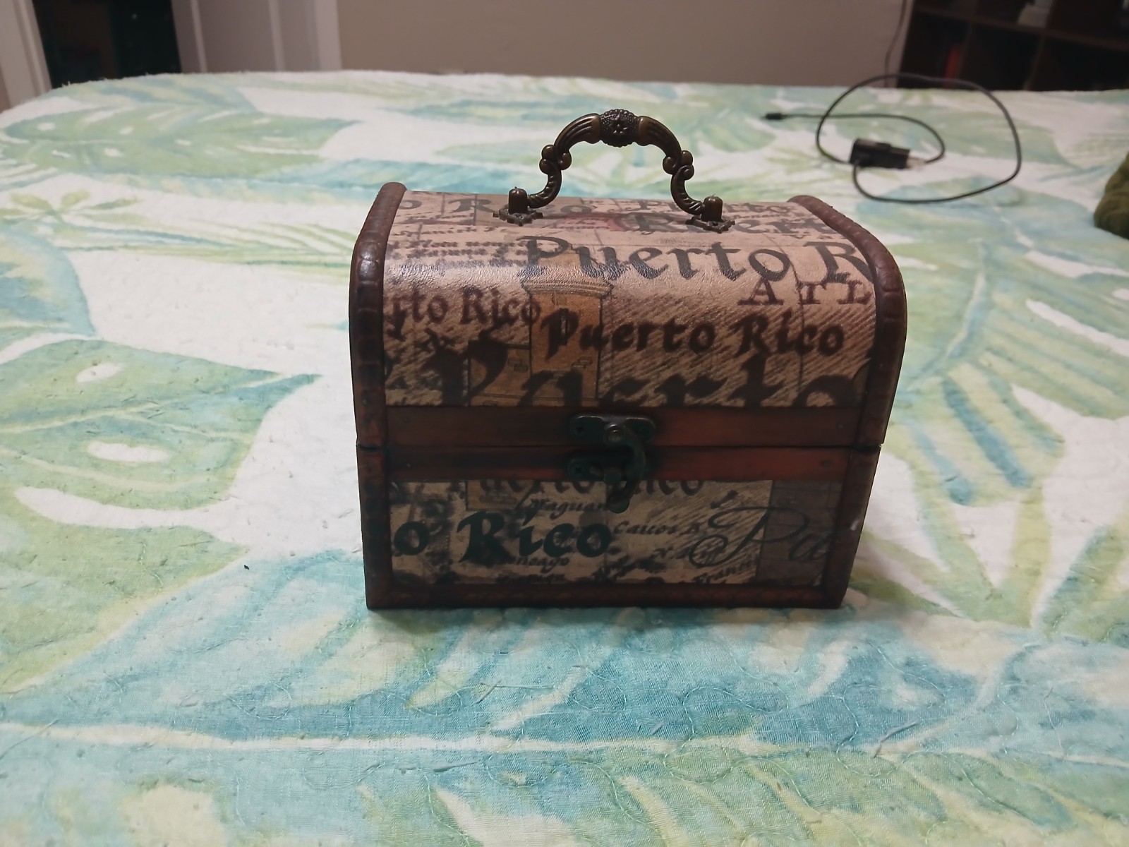 Small Collectible "Puerto Rico" Chest