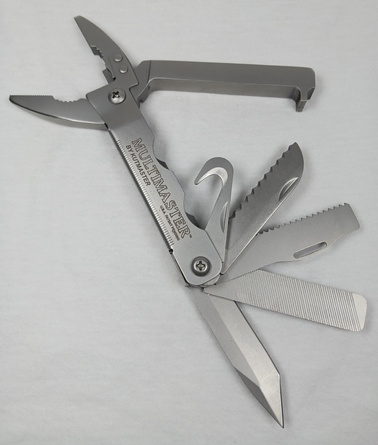 Kutmaster Multimaster 1044 Multi-Tool Pliers w/ Knife Saw File Hook Bit Driver