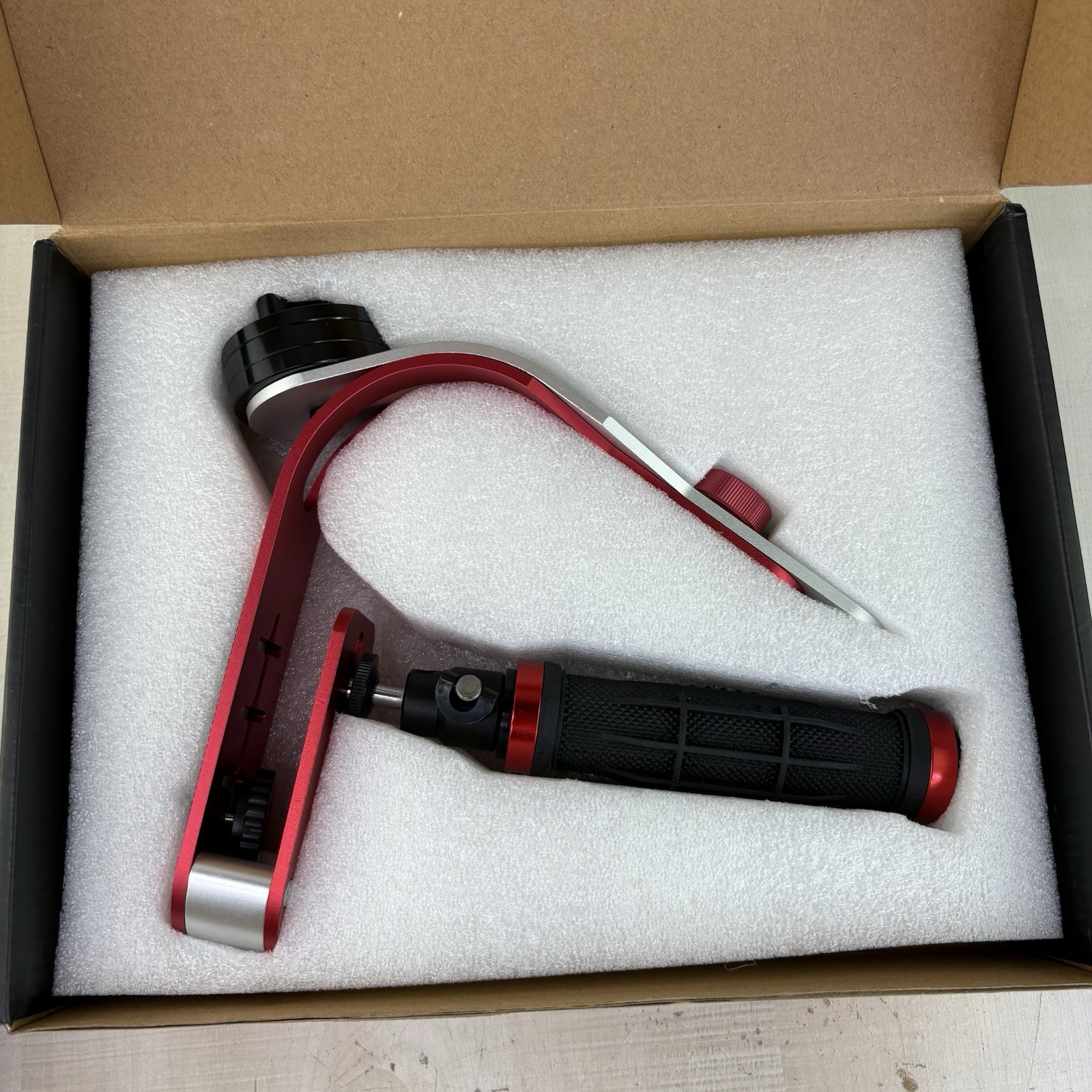 DEBO Steadyvid EX Stabilizer for Digial Camera/Camcorder NEW Red