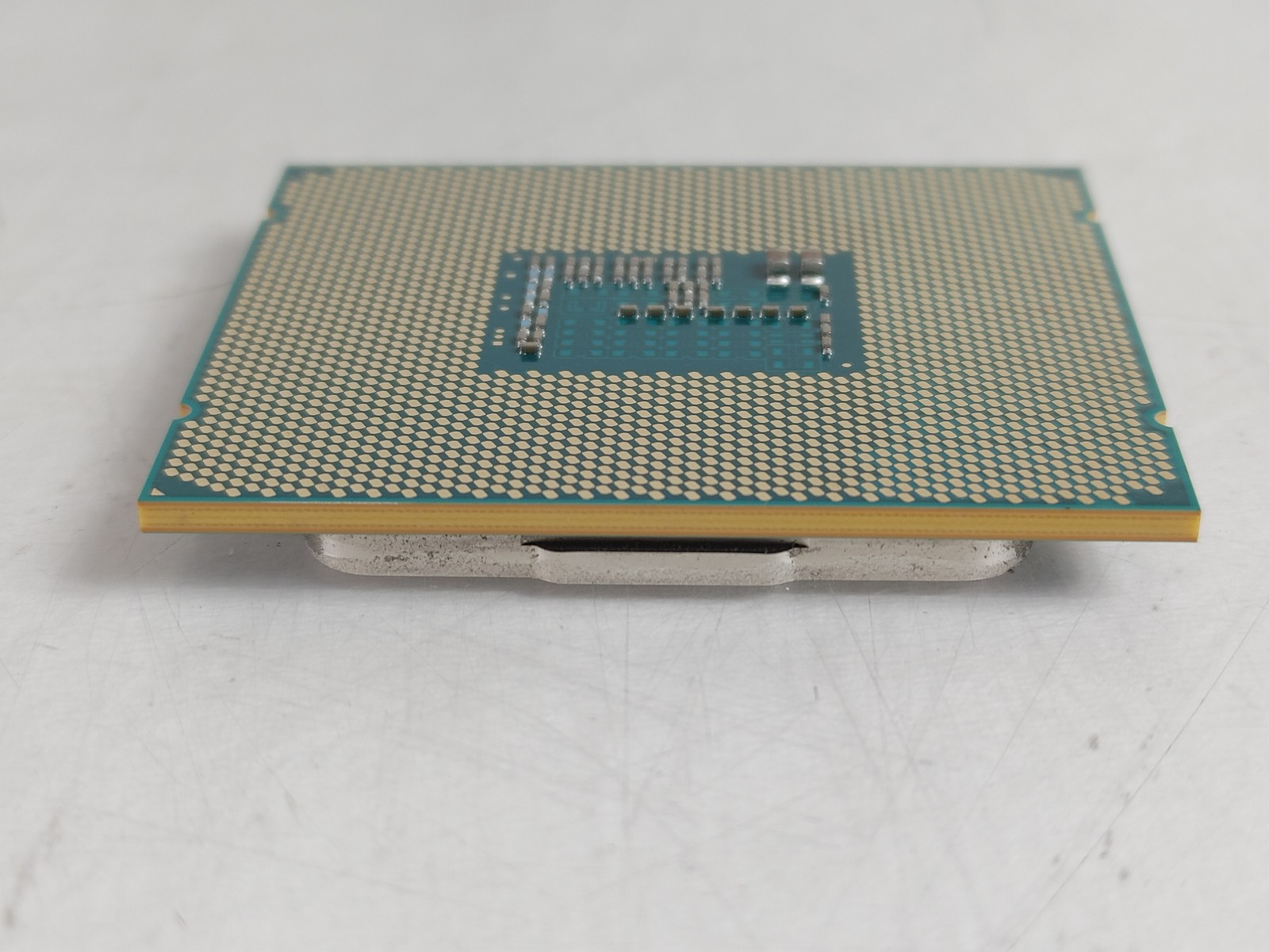 Intel Xeon E5-2620 v3 2.4 GHz 8 GT/s LGA 2011-3 CPU Processor SR207