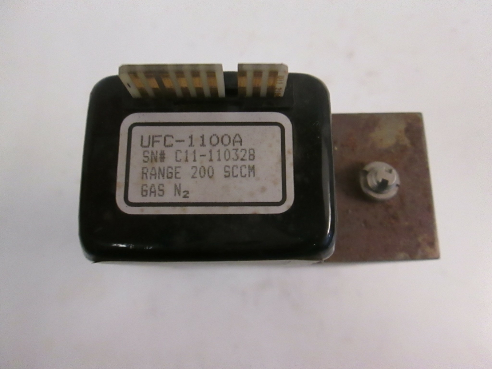 Unit UFC-1100A Mass Flow Controller MFC, N2, 200 SCCM