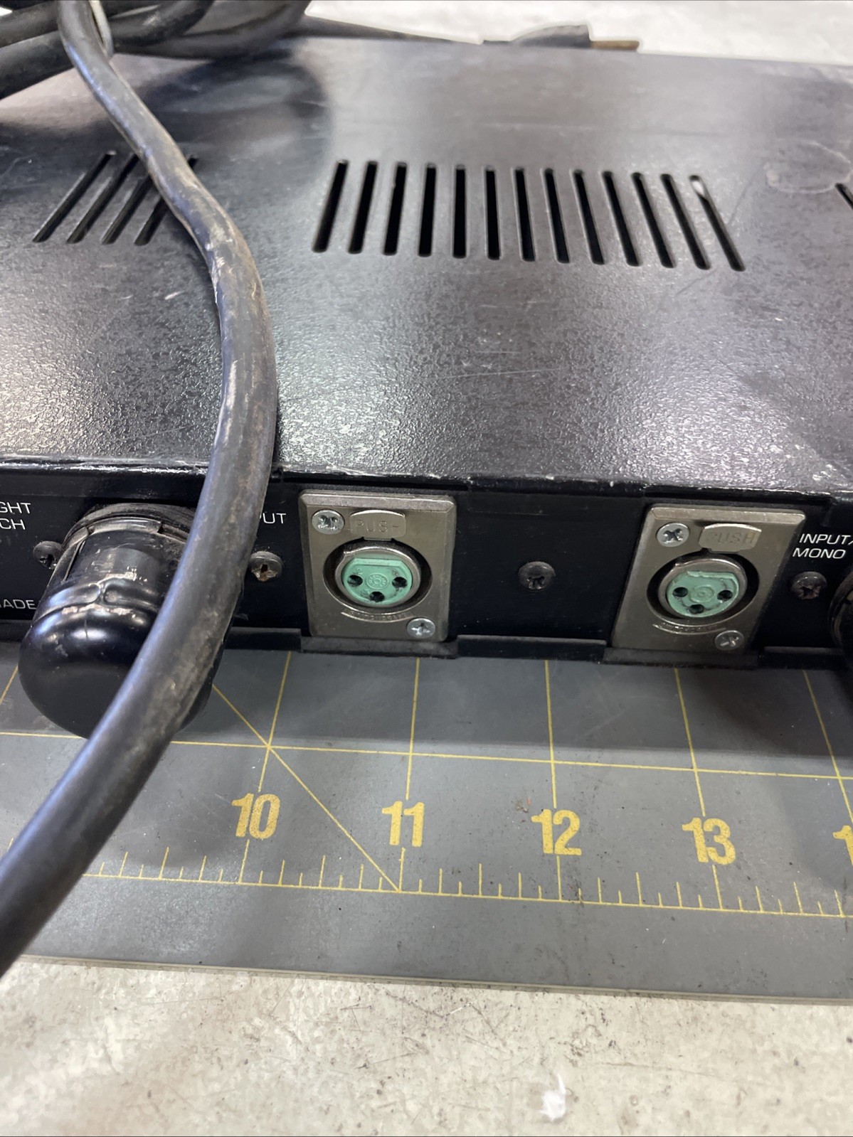 BGW Model 100 Professional Stereo Power Amplifier