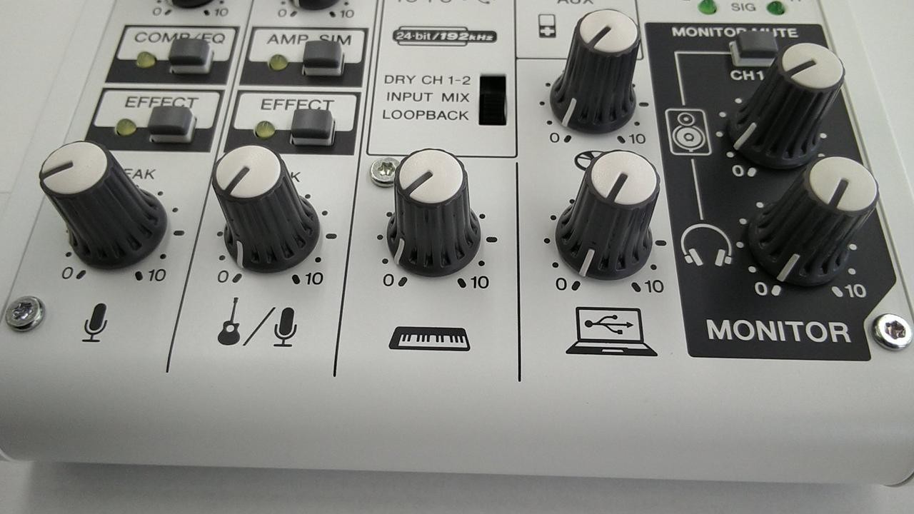 Yamaha AG06 Compact Analog Mixer USB Audio Interface 6-Channel New