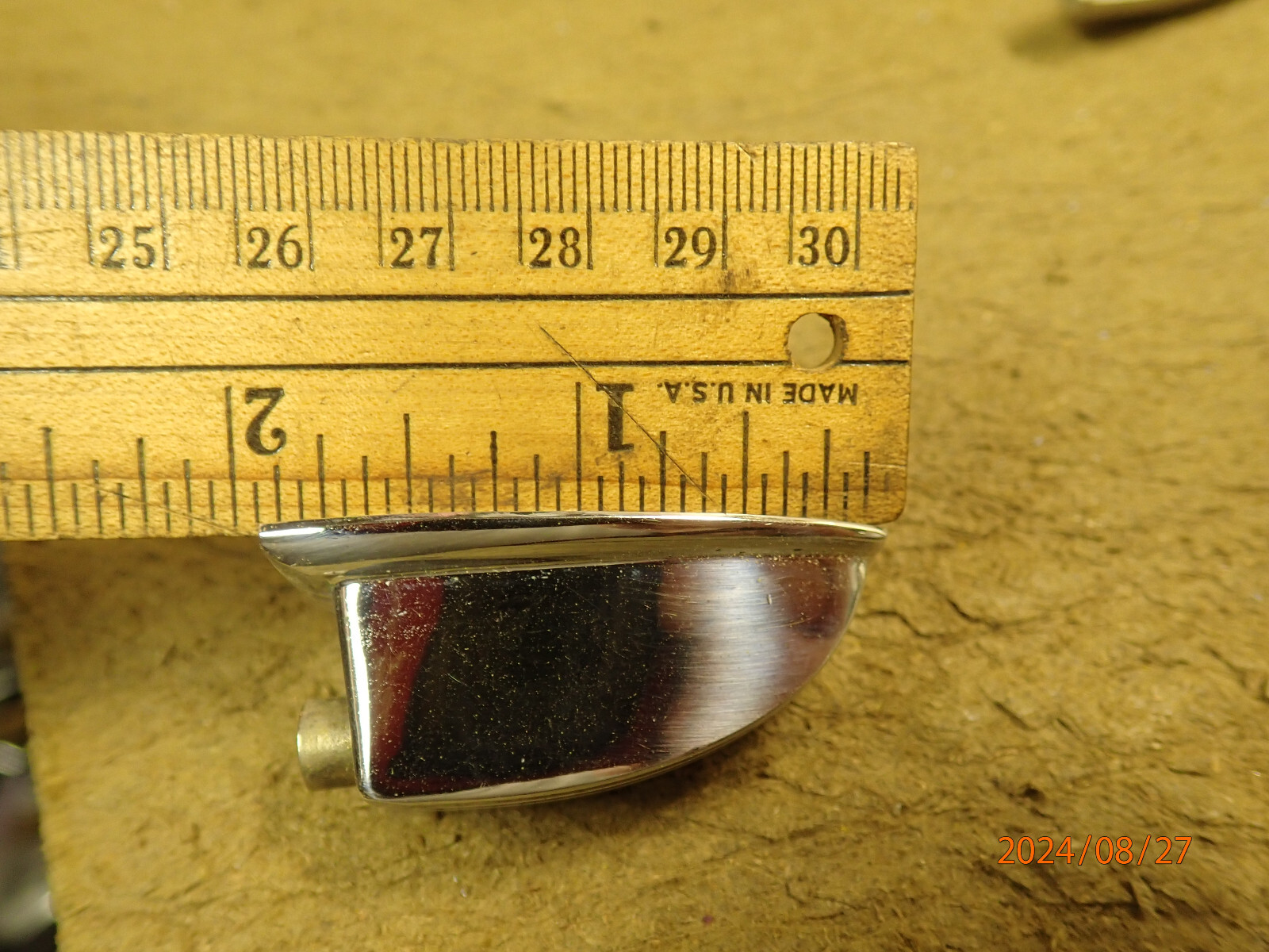 VINTAGE SMALLER LUDWIG DRUM LUG