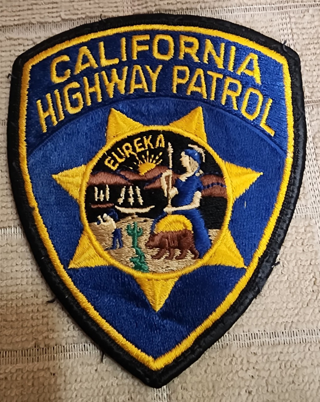 CA California Highway Patrol Police DepartmentShoulder Patch