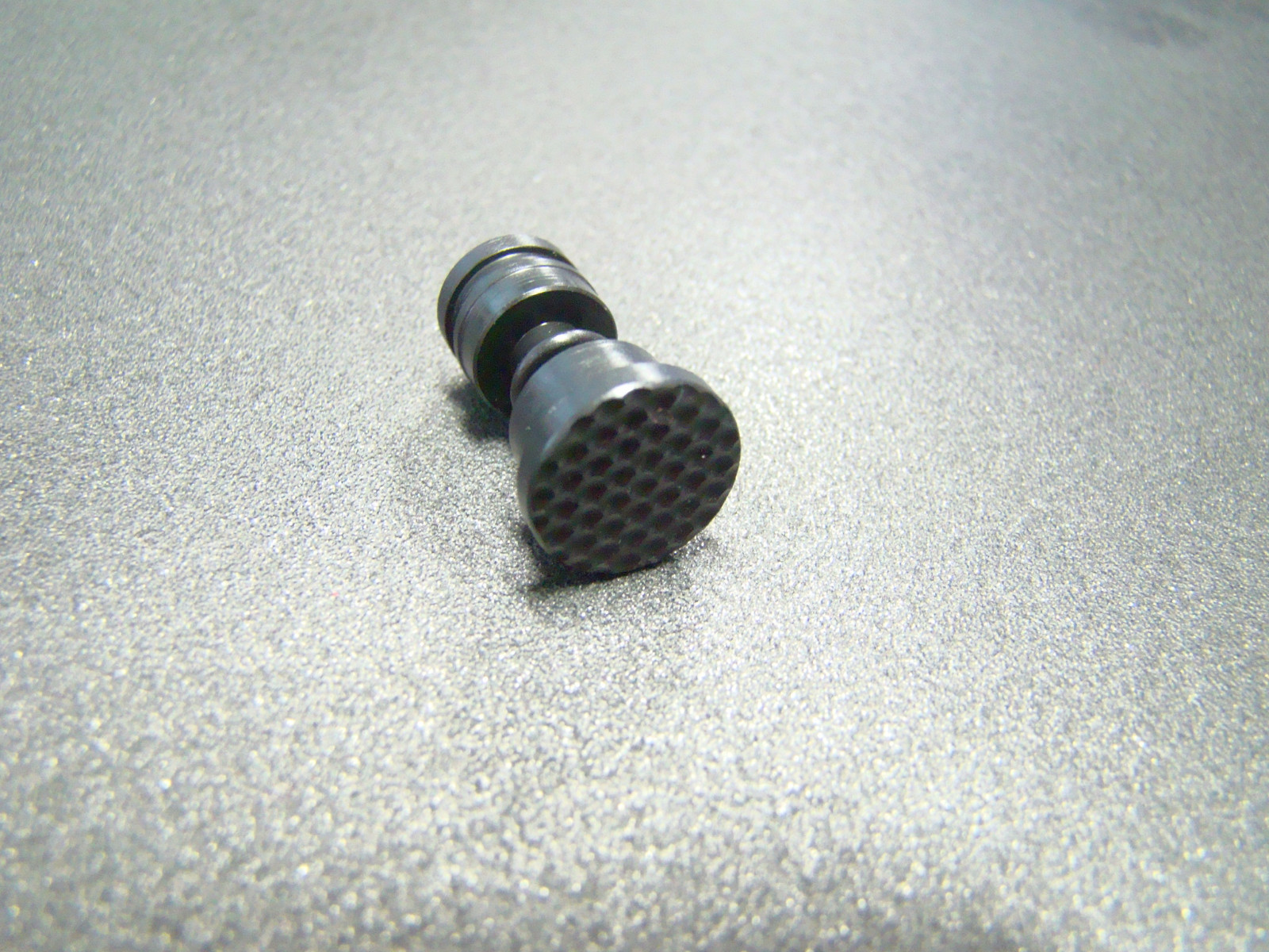 Remington 870 , 1100 , 1187 Extended Safety Black oxide Honey comb pattern