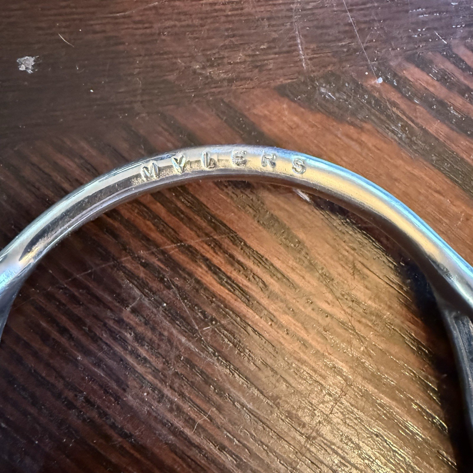 Myler English Dee Ring with Hooks Mullen Tripe Barrel 5-1/4"