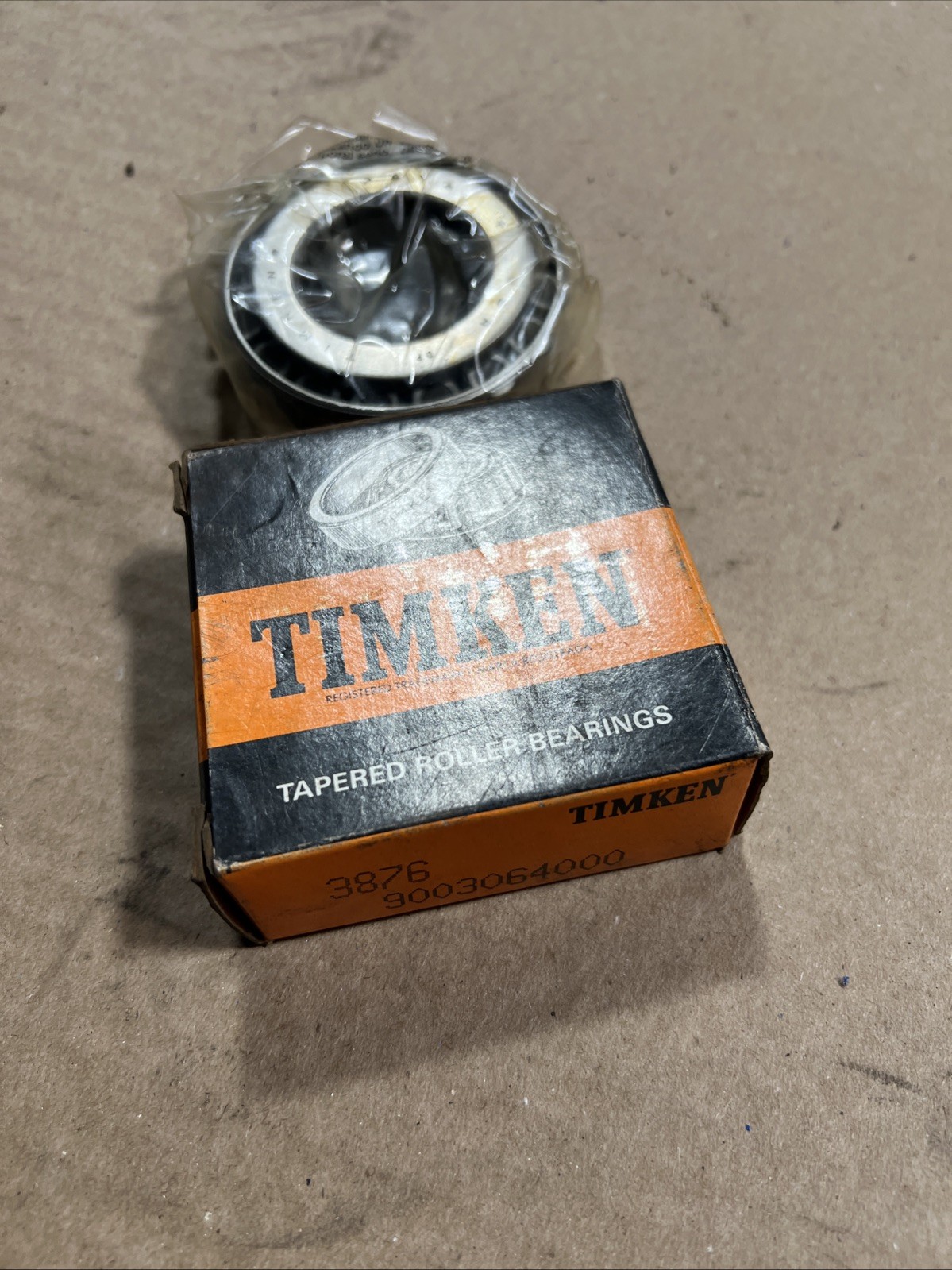 Timken 3876 Tapered Roller Bearing Single Cone N.O.S.