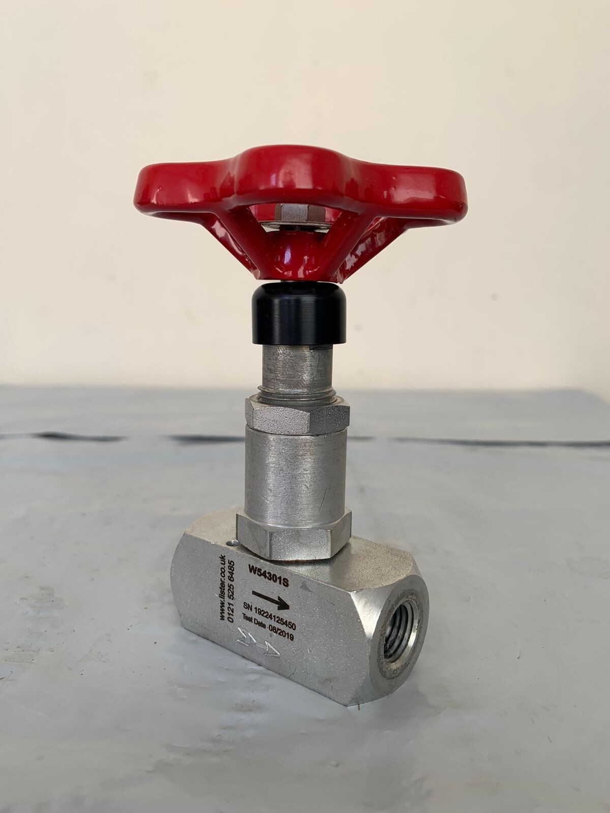LISTER / Needle Valve 1/4" NPT / W54301S