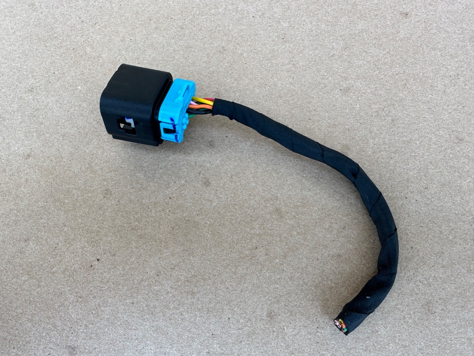 2021-2024 Genesis G80 OEM Blind Spot Radar Sensor Wiring Socket