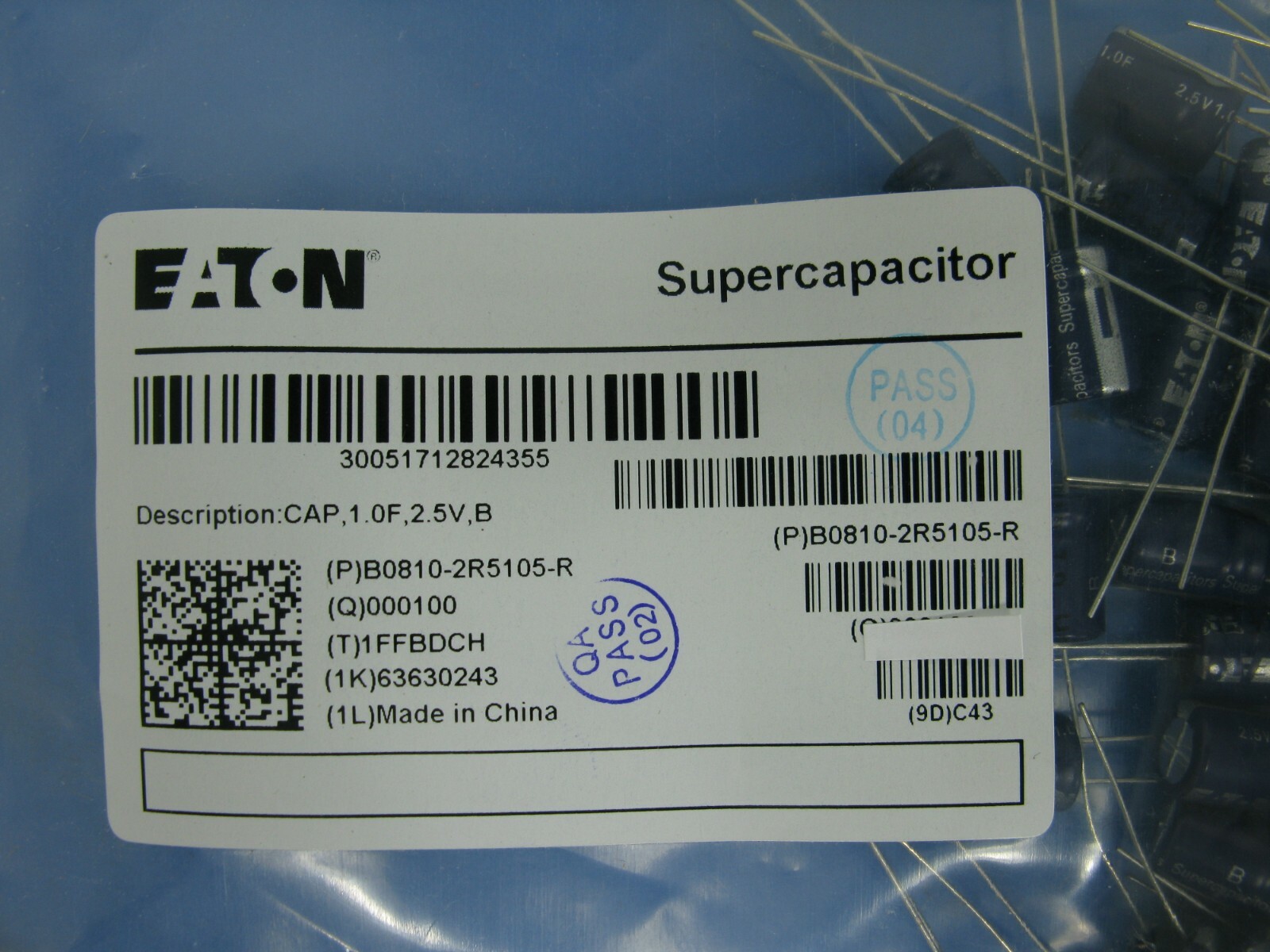 (5) New 2018 Eaton Radial Lytic Capacitors, 2.5V 1F, 8.5x13.5mm B0810-2R5105-R