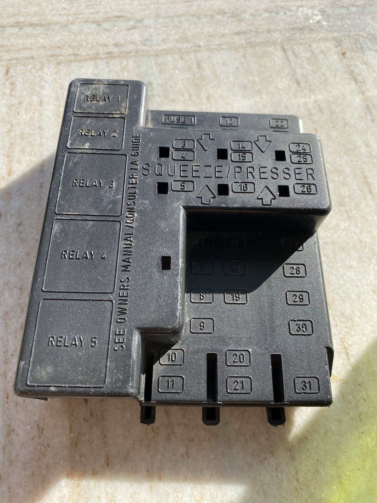 99-01 Ford F250 F350 Interior Fuse BoxCover F65B-14A075-AE-1007 2001 Expedition