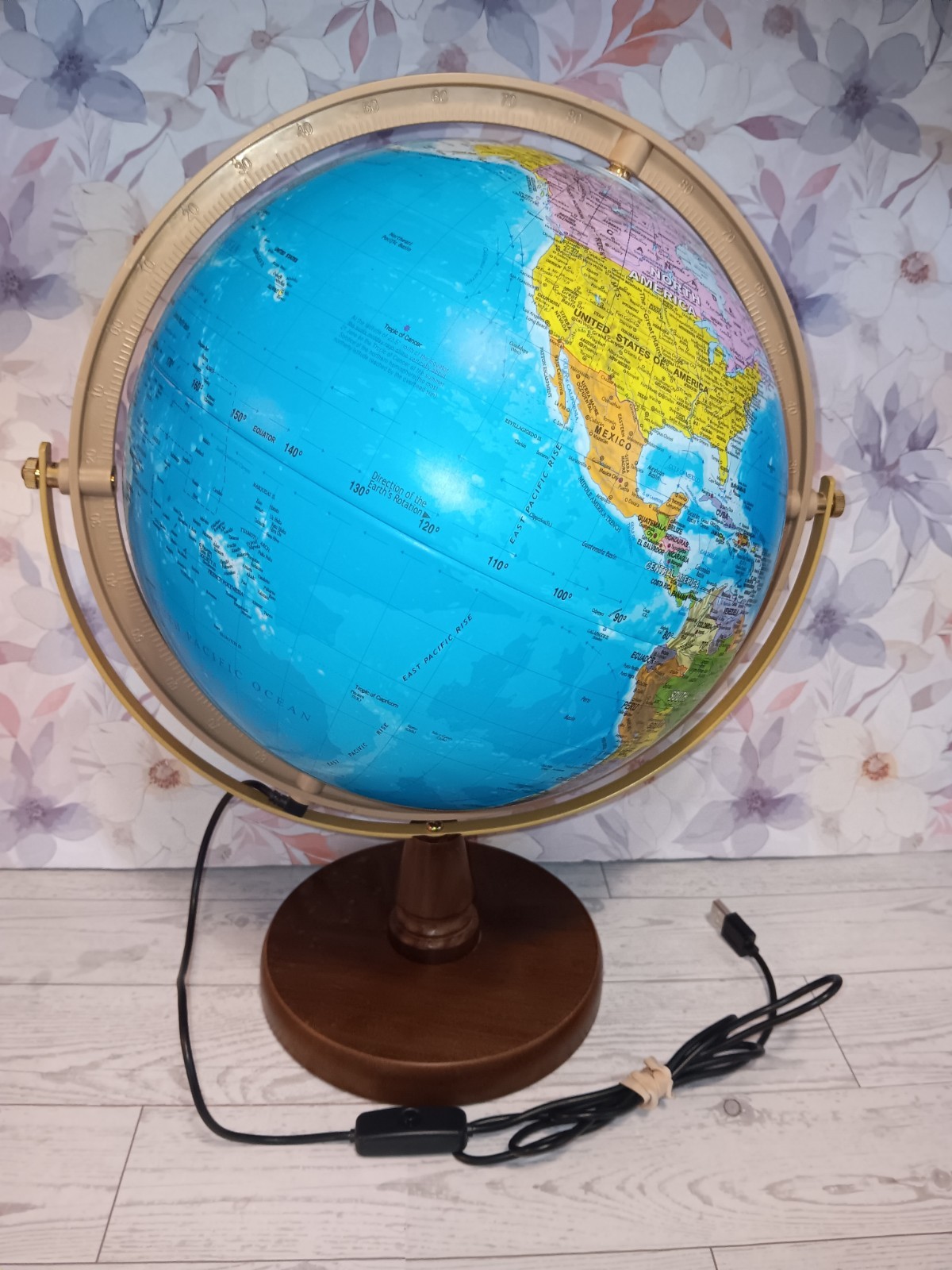 LED Smart Seojeon Globe Desktop with Constellation Night Light Illuminated 3n1