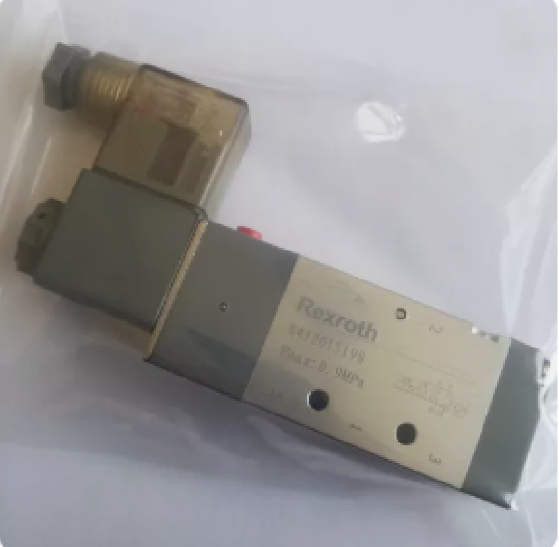 1Pc new For Rexroth solenoid valve R412015198