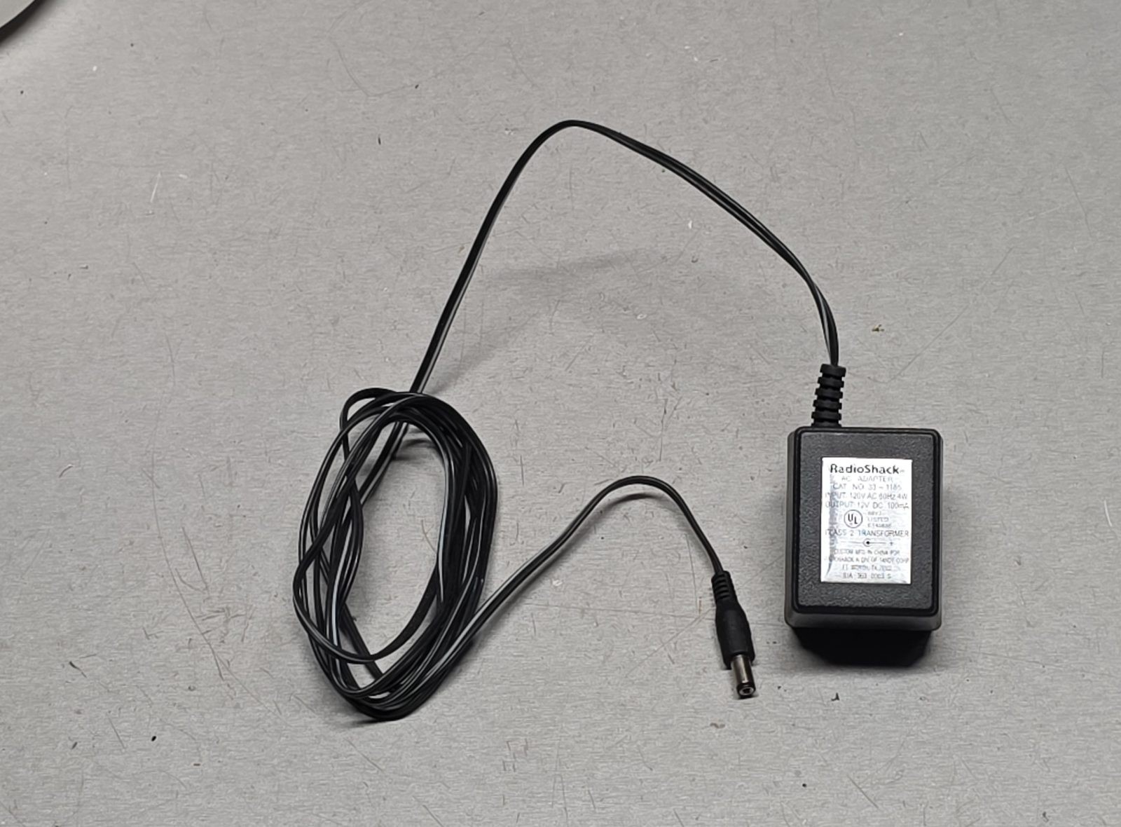 RadioShack AC Adapter 12V DC 100mA CAT NO 33-1185 Barrel Plug Power Supply