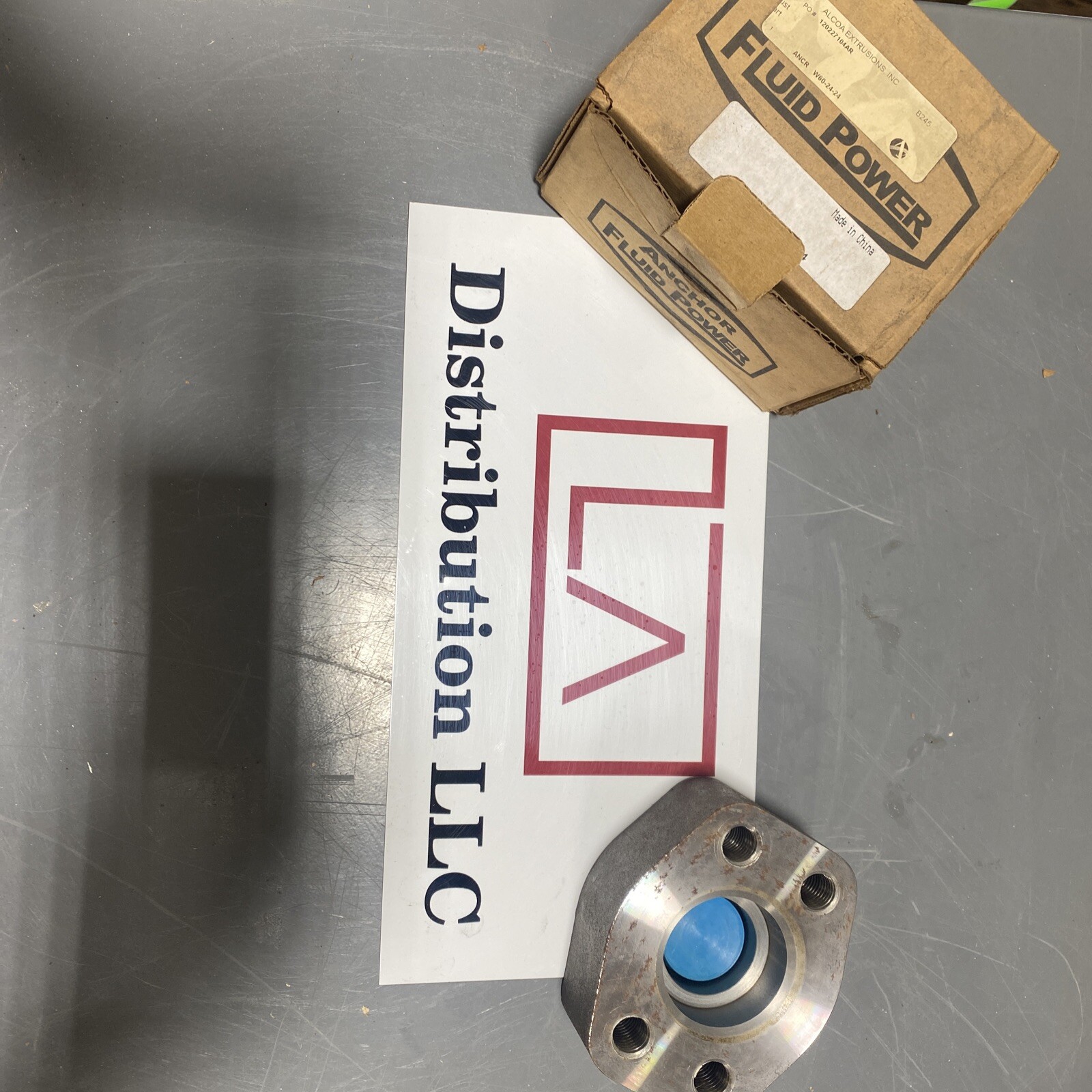 NEW IN BOX ANCHOR FLANGE W60-24-24 NOS