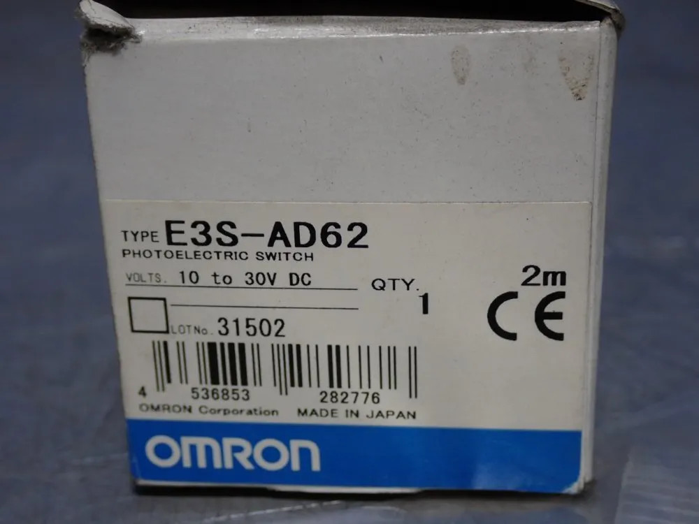OMRON PHOTOELECTRIC SWITCH E3S-AD62