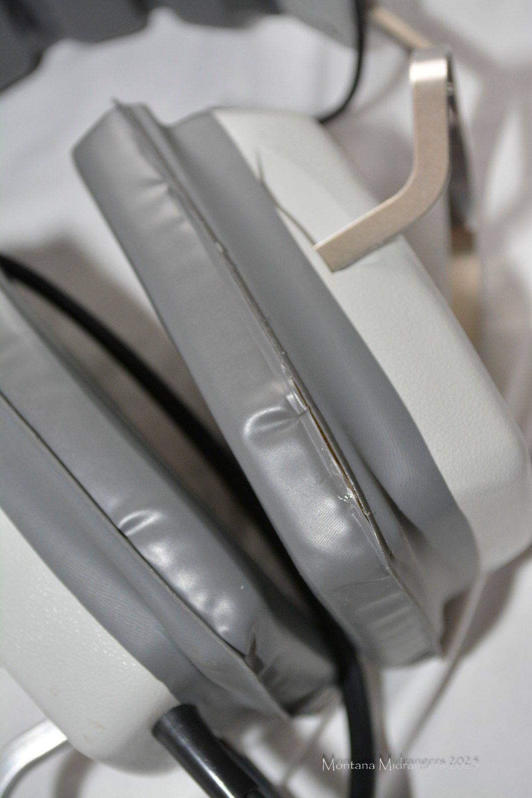 Telex E-951 Aviation Headsets Pair Dual Plug With Original Boxes And Paperwork