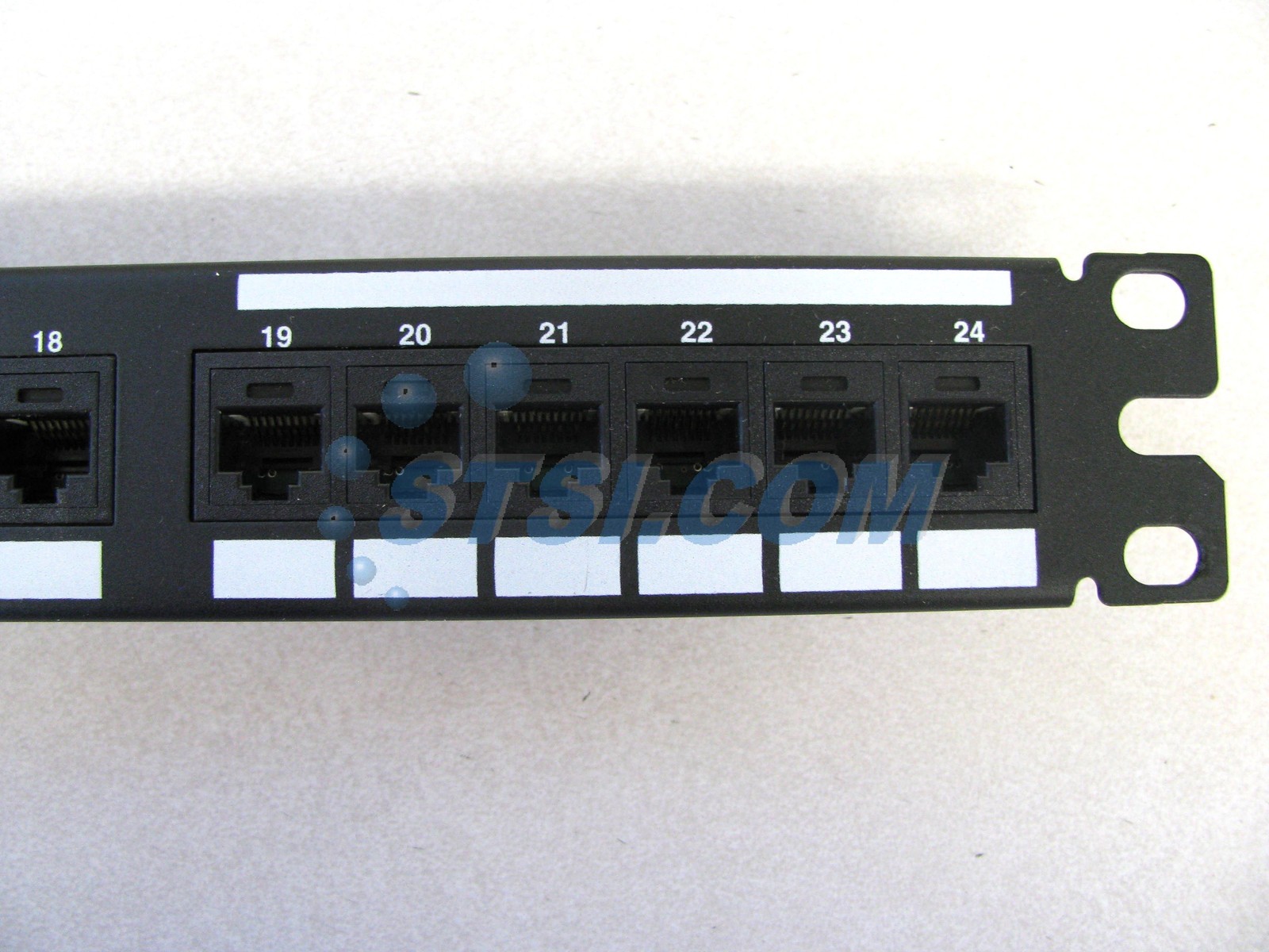Panduit NetKey 24-Port Cat5e Punchdown Patch Panel NK5EPPG24Y NOB ~STSI