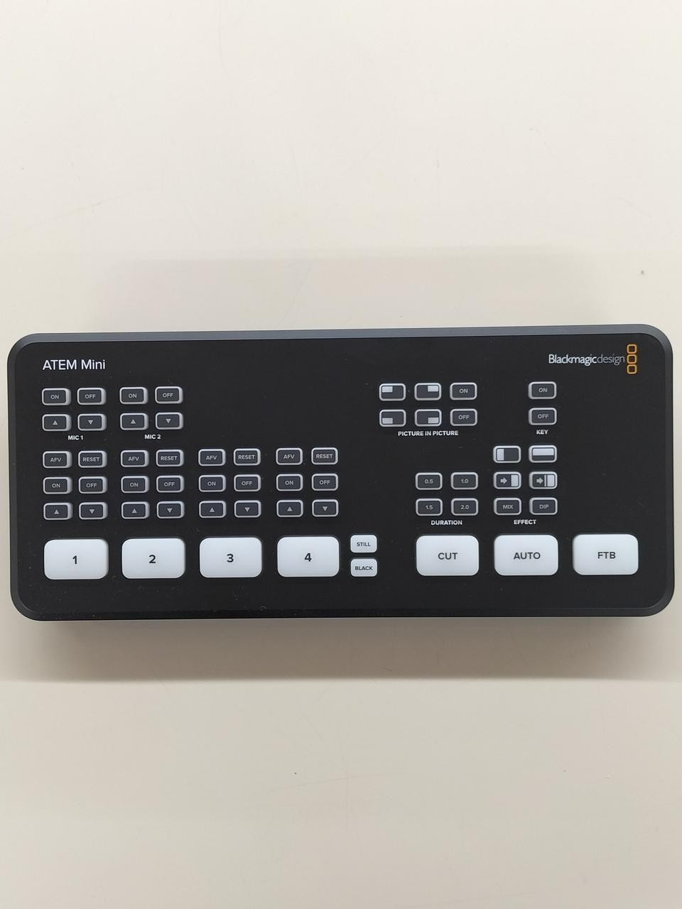 Blackmagic Design ATEM Mini HDMI Live Production Video Switcher Streaming OBS