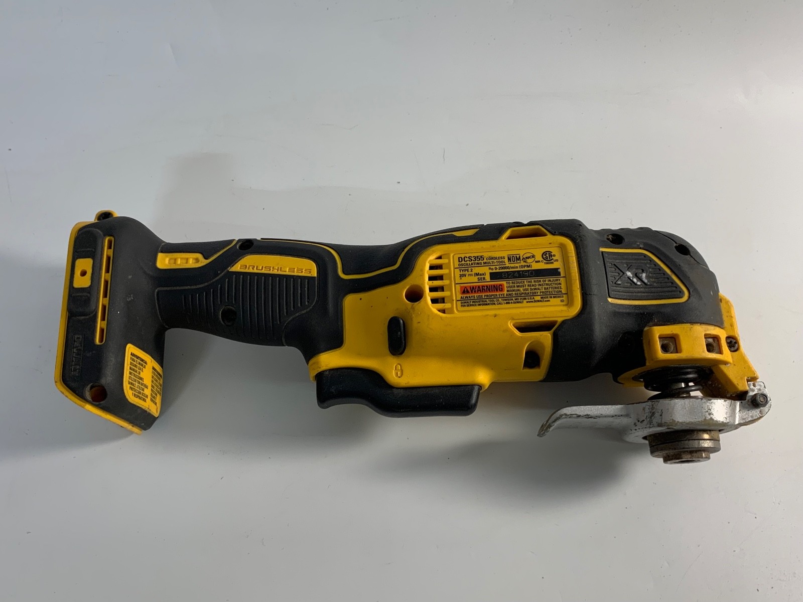 DEWALT OSCILLATING MULTI-TOOL 20V MAX DCS355 TOOL ONLY (WORKS)
