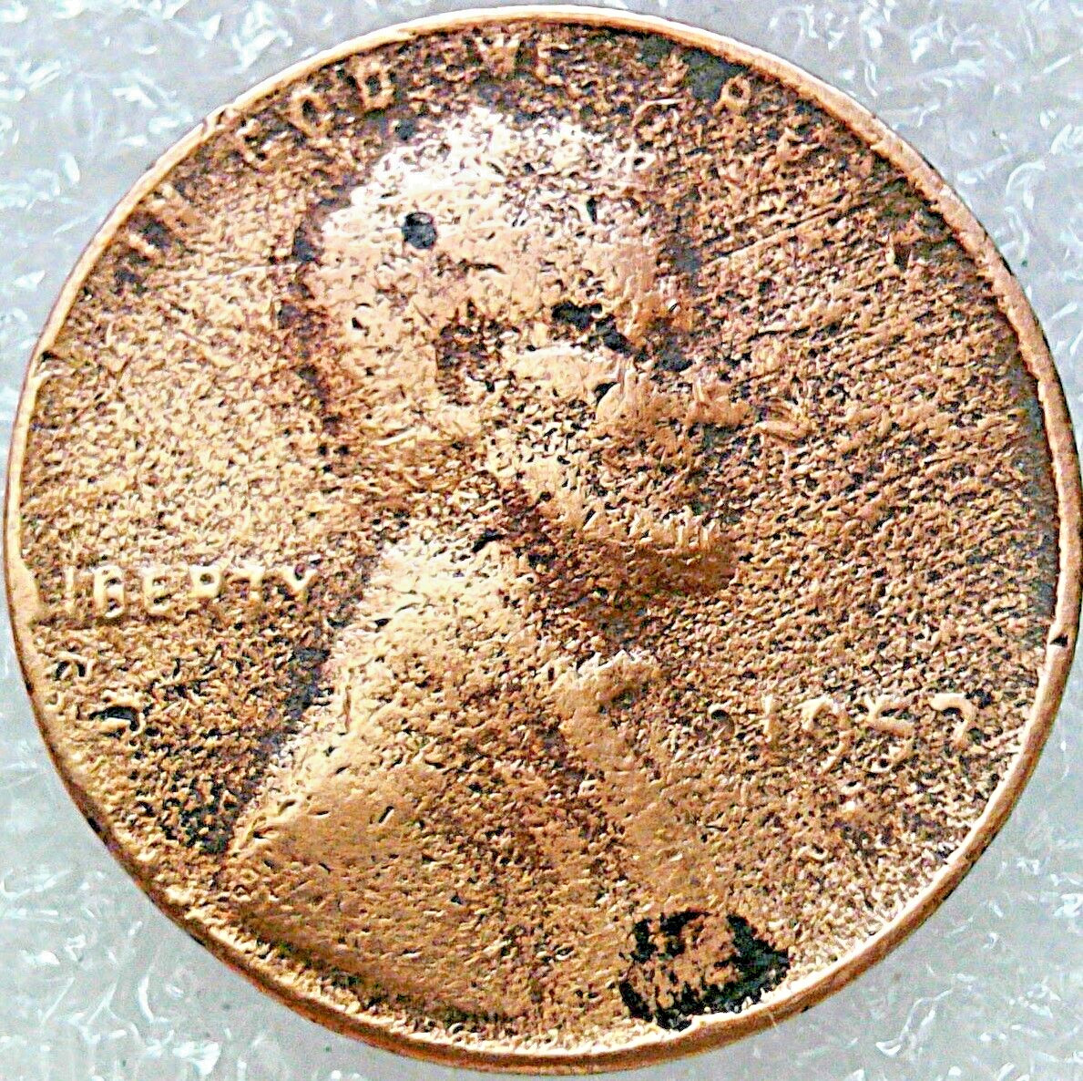 1952 LINCOLN ACID COPPER PENNY - It looks like it was dipped in ACID