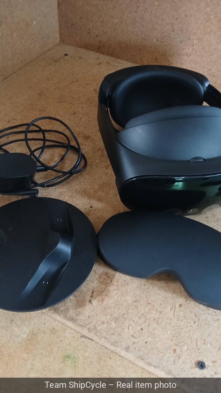 FOR PARTS -- Meta Quest Pro VR 256GB Headset Only No Controllers