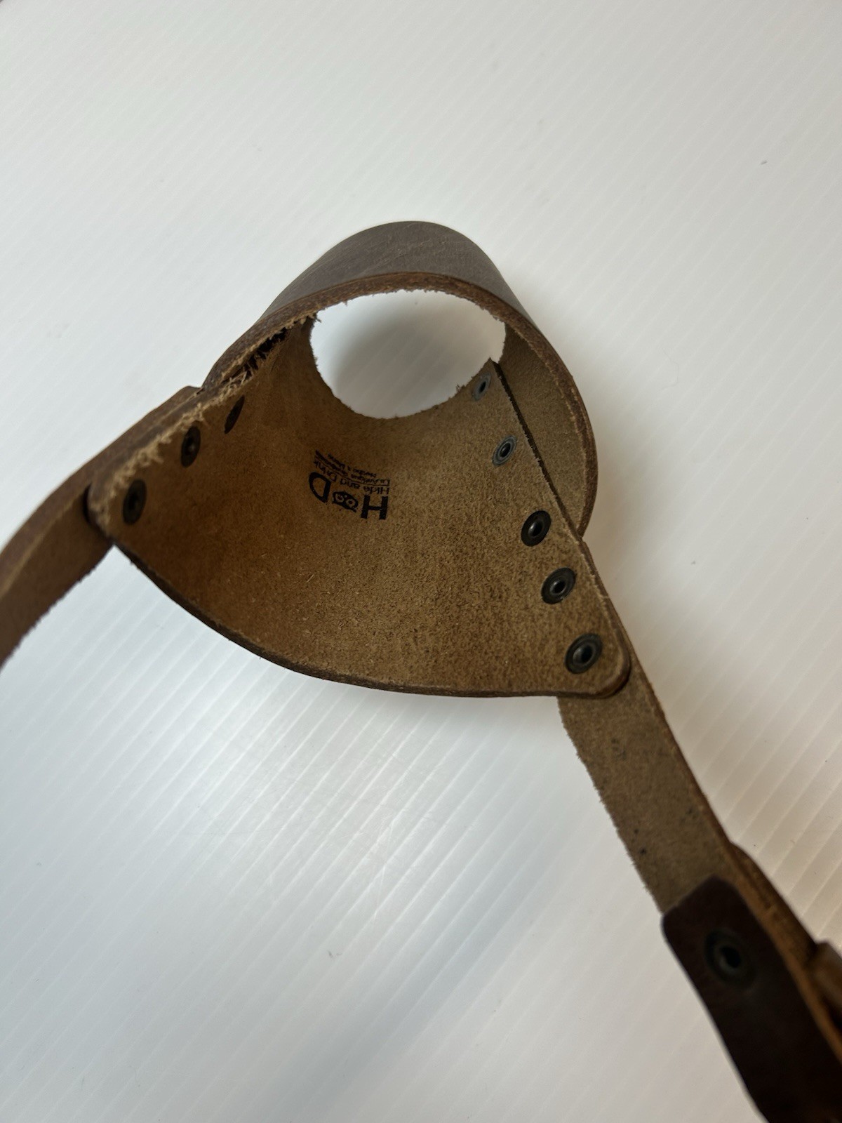 Full Grain Leather Riveted Dog Muzzle Hide And Drink Adjustable Strap Training