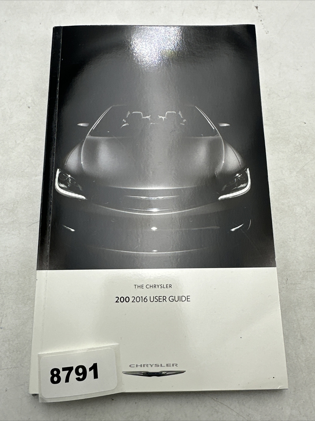 2016 Chrysler 200 user guide