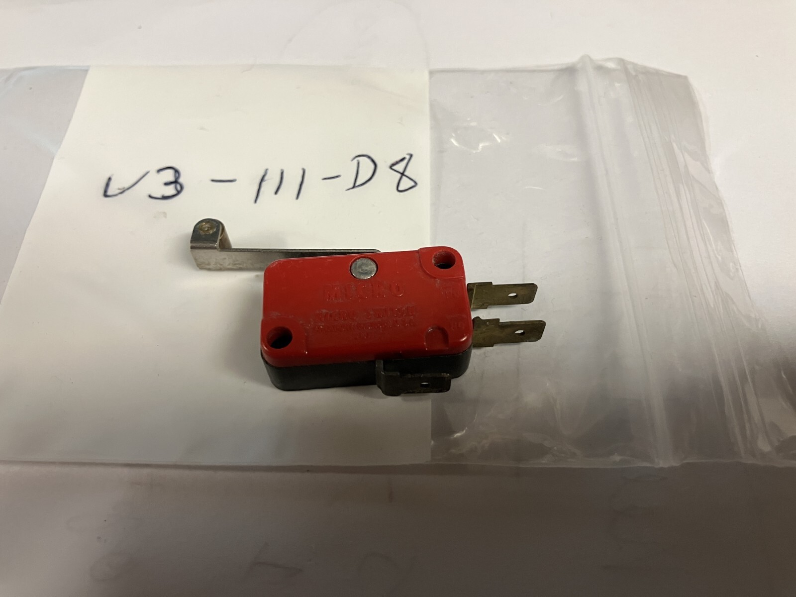 Honeywell Microswitch V3L-111-D8 New NOS